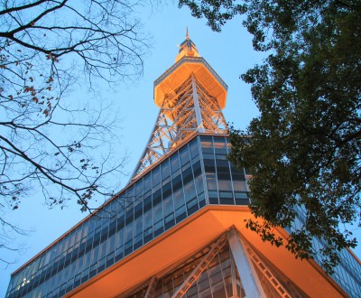 Sakae (Nagoya), tour Mirai Tower illuminée en nocturne