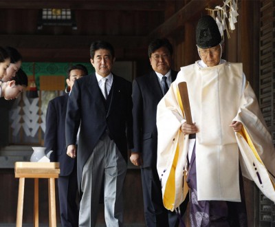 Yasukuni (Tokyo), visite de Shinzo Abe en 2013 pendant son mandat de 1er Ministre du Japon (c)Hexunimg