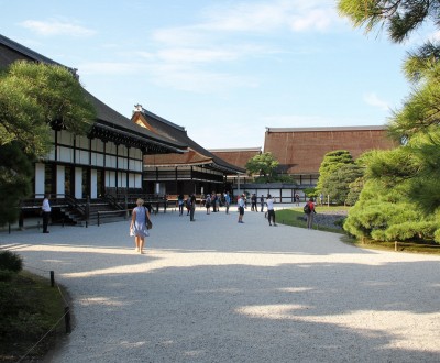 Palais Impérial de Kyoto, vue sur plusieurs pavillons