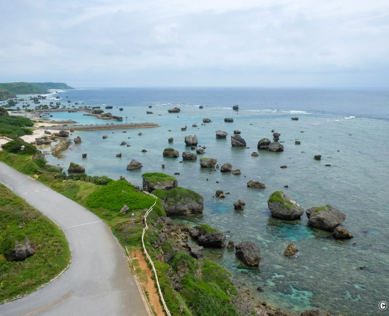 Archipel Miyako (Okinawa), cap Higashi-Hennazaki Ă  Miyakojima Archipel Miyako (Okinawa), cap Higashi-Hennazaki Ă  Miyakojima