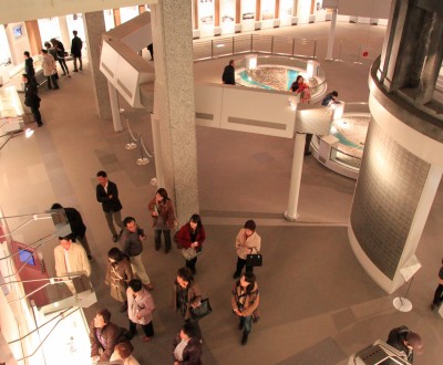 Musée du Mémorial pour la Paix à Hiroshima, Vue intérieure de l'exposition avant rénovation