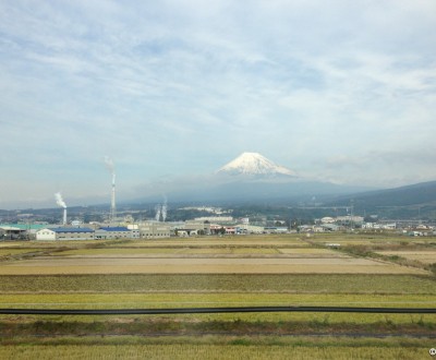 mont-fuji-shinkansen-1