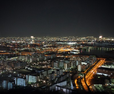 Cosmo Tower (Osaka), Vue nocturne sur la ville depuis l'observatoire du Sakishima Building