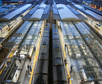 Station City (Osaka), Vue sur les voies ferrées