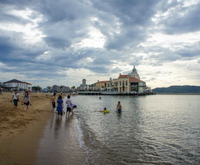 Seaside Momochi (Fukuoka), Vue d'ensemble sur la plage et Marizon