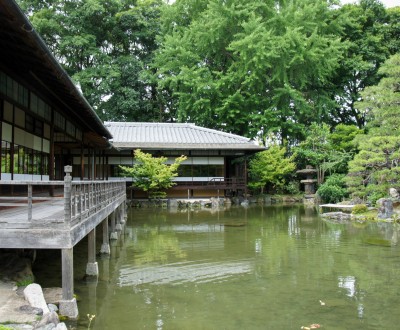 Shosei-en (Kyoto), Vue sur l'étang et une partie de la résidence