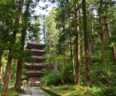 Mont Haguro (Dewa Sanzan), Pagode à 5 étages