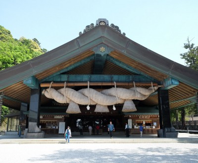 Izumo Taisha, Shimenawa au Kagura-den