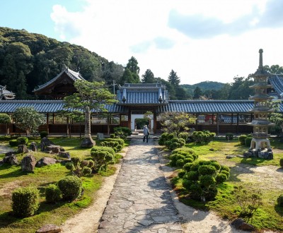 Kosho-ji (Uji), Vue de l'intérieur de l'enceinte du monastère
