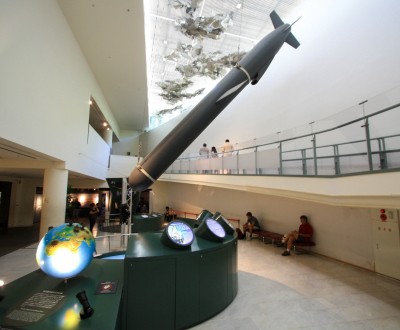 Musée de la bombe atomique de Nagasaki, Exposition permanente au 2BF