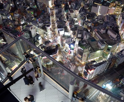 Vue sur le carrefour de Shibuya depuis l'observatoire Shibuya Sky (Scramble)