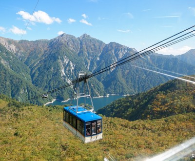 Téléphérique de Tateyama entre Daikanbo et Kurobedaira