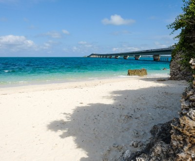 Miyakojima, cap Nishihenna et pont Ikema au nord-ouest de l'île