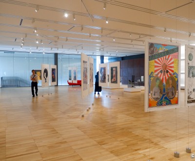 Musée d'Art et de Design de la préfecture de Toyama, Exposition d'affiches et de fauteuils de designers