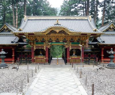 Taiyuin (Nikko), porte Yashamon vue de derrière