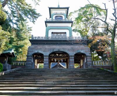 Oyama-jinja (Kanazawa), porte principale Shinmon du sanctuaire