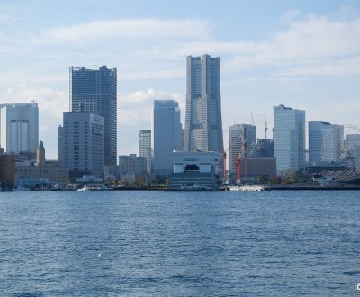 Yokohama, vue sur la skyline de Minato Mirai 21 depuis le parc Yamashita