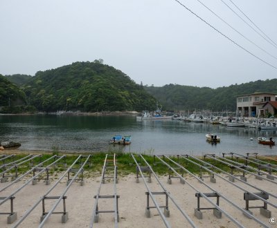 Yunotsu (Oda, Shimane), vue sur le port et les bateaux de pêche