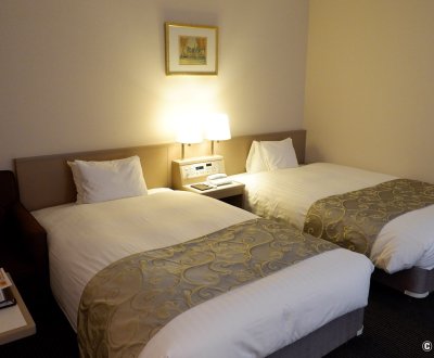 Hotel Aomori, lits à l'occidental de la chambre Twin
