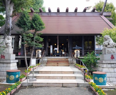 Koenji Hikawa-jinja (Tokyo), pavillon principal du sanctuaire