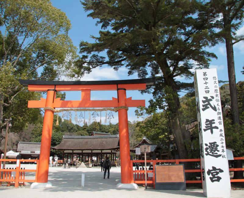 Kamigamo (Kyoto), seconde grande porte Torii vers l'esplanade principale du sanctuaire