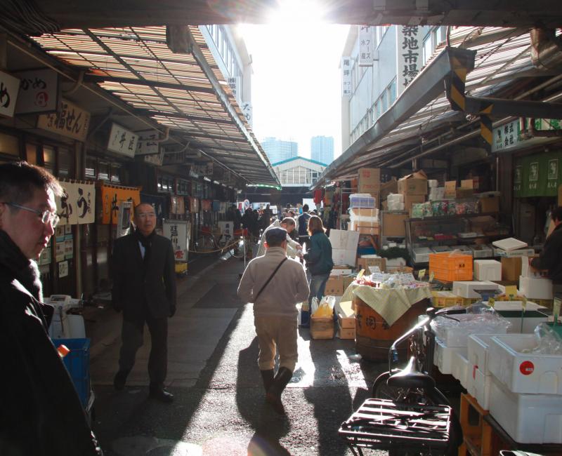 Marché aux poissons de Tsukiji, Allée du marché extérieur Marché aux poissons de Tsukiji, Allée du marché extérieur