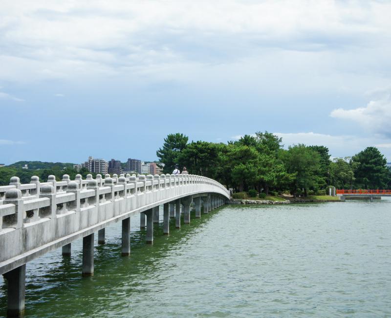 Fukuoka, ponts japonais au parc Ohori