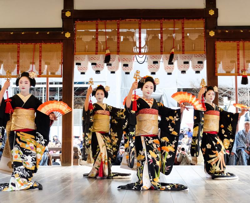 Setsubun, Yasaka-jinja, Spectacle de Geiko 3 Setsubun, Yasaka-jinja, Spectacle de Geiko 3