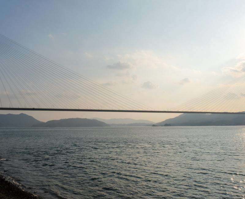 Pont sur la route cyclable Shimanami Kaido