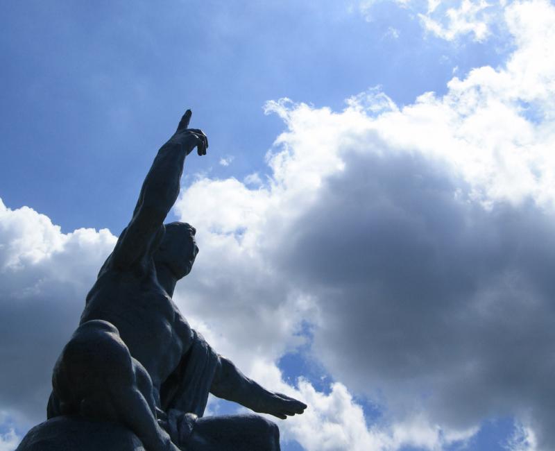 Parc de la Paix de Nagasaki, Statue de la Paix Parc de la Paix de Nagasaki, Statue de la Paix