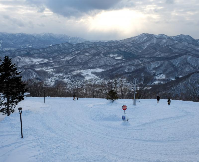 Mont Moiwa, Vue sur les montagnes enneigées en hiver Mont Moiwa, Vue sur les montagnes enneigées en hiver