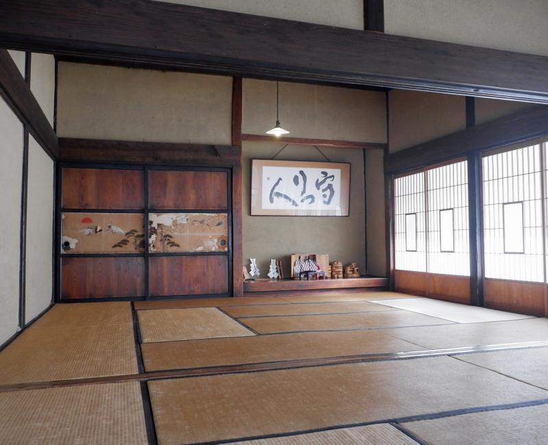 Tono Furusato, vue de l'intérieur d'une maison traditionnelle 2 Tono Furusato, vue de l'intérieur d'une maison traditionnelle 2