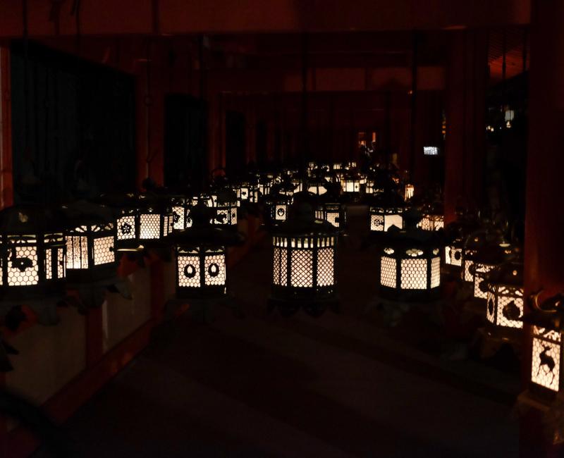 Nara, Kasuga Taisha, Setsubun Mantoro, Lanternes de bronze 2