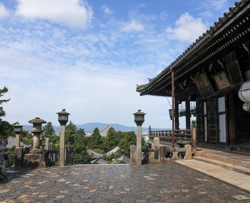 Vue panoramique sur Nara depuis le Nigatsu-do
