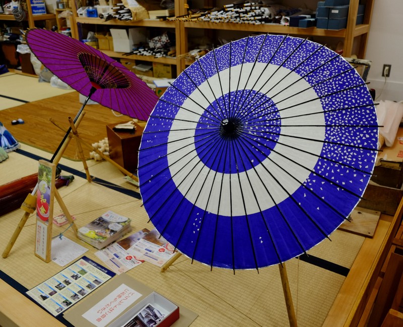 Atelier d'ombrelles japonaises à Udatsu no Machinami (Shikoku) Atelier d'ombrelles japonaises à Udatsu no Machinami (Shikoku)