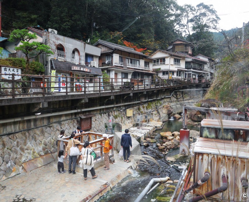 Yunomine Onsen sur la route de la Kumano Kodo à Tanabe (Wakayama)