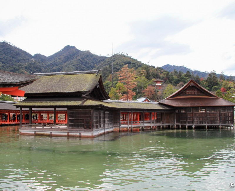 Itsukushima, pavillon de théâtre Nô du sanctuaire 2 Itsukushima, pavillon de théâtre Nô du sanctuaire 2