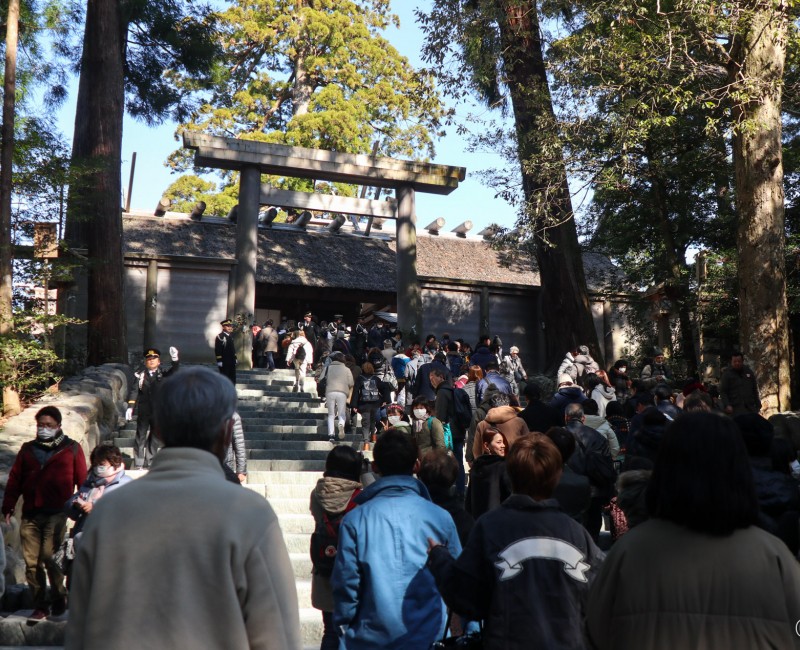 Ise Jingu, accès au sanctuaire principal du Naiku (Kotai-jingu) pendant Kenkoku-kinen-sai, le 11 février