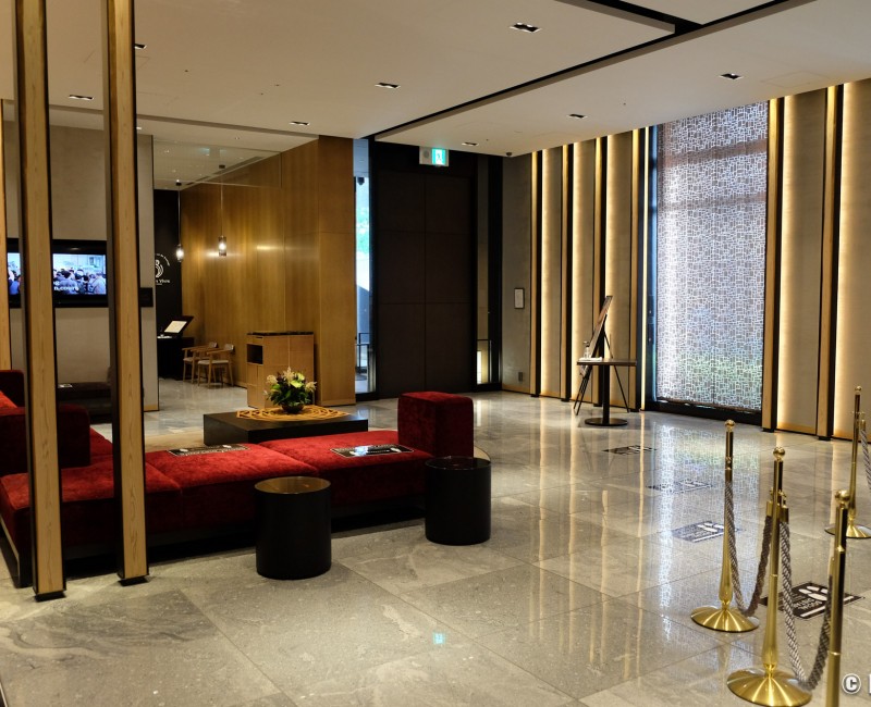 The Royal Park Hotel Kyoto Shijo, hall d'accueil  The Royal Park Hotel Kyoto Shijo, hall d'accueil