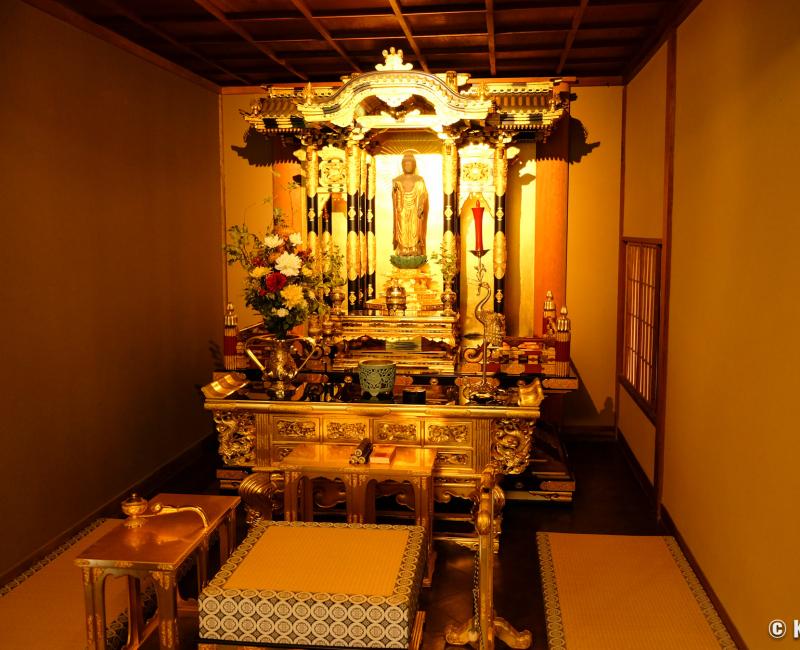 Ruriko-in, statue bouddhiste du pavillon principal Ruriko-in, statue bouddhiste du pavillon principal