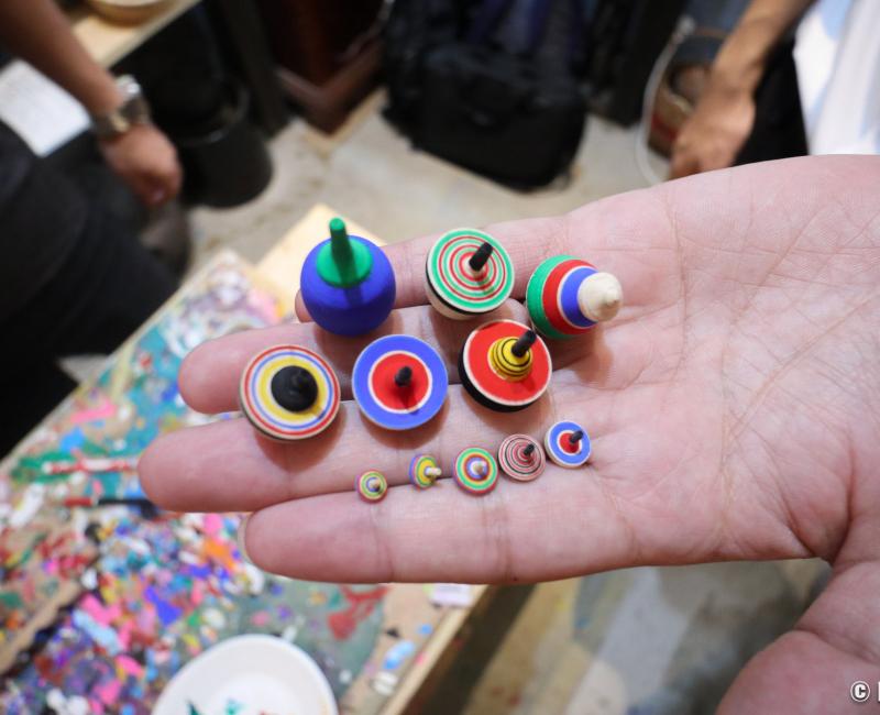 Différents modèles de toupies de Sasebo