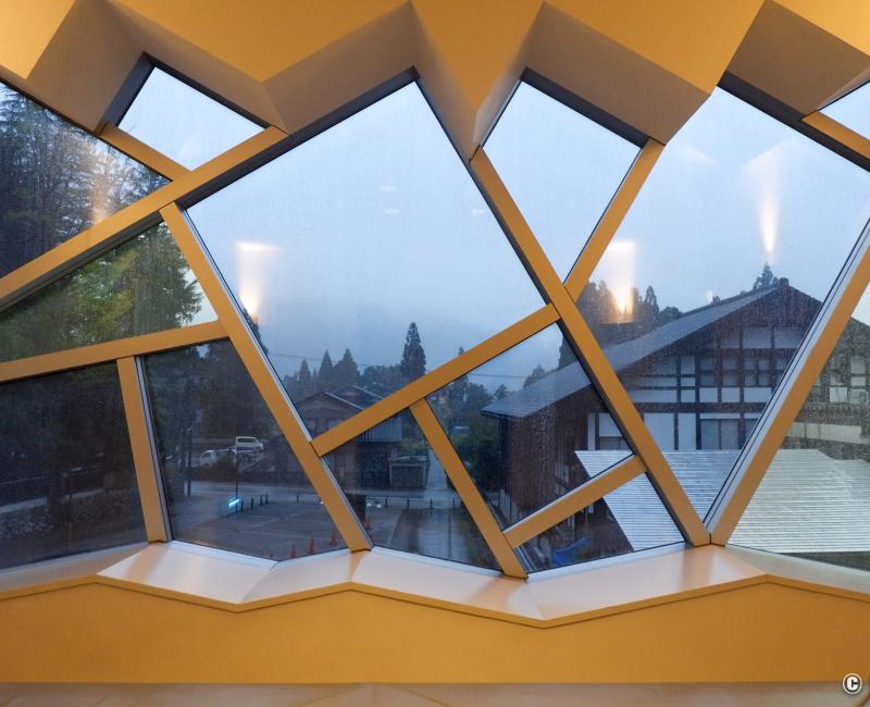 Musée Tateyama de Toyama, vue depuis l'intérieur du bâtiment principal Tenji-kan