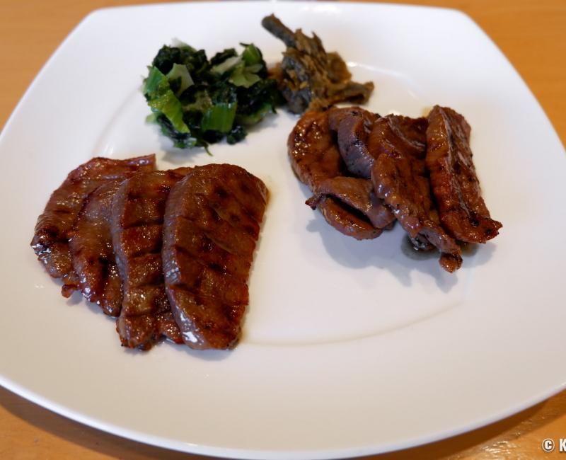 Sendai, assiette de langue de bœuf grillée (gyûtan) Sendai, assiette de langue de bœuf grillée (gyûtan)