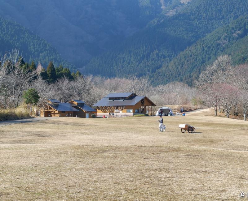 Lac Tanuki (Fujinomiya), camping et terrain pour tentes 2 Lac Tanuki (Fujinomiya), camping et terrain pour tentes 2