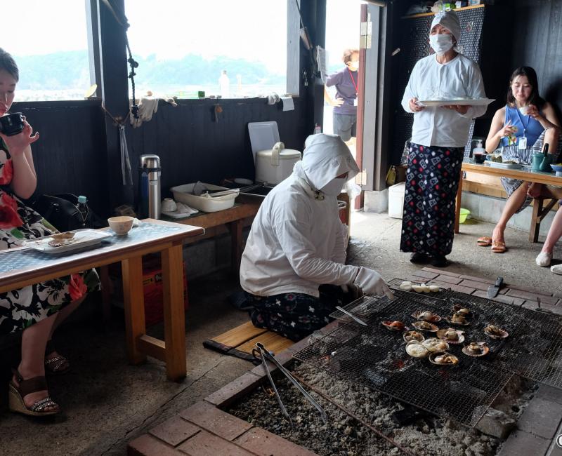 Ama de la préfecture de Mie, déjeuner avec des plongeuses en tenue traditionnelle à Amagoya Osatsu Kamado