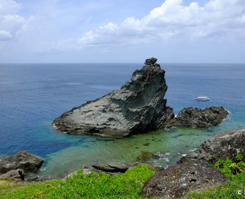 Ishigaki, falaises d'Oganzaki à la pointe ouest de l'île 