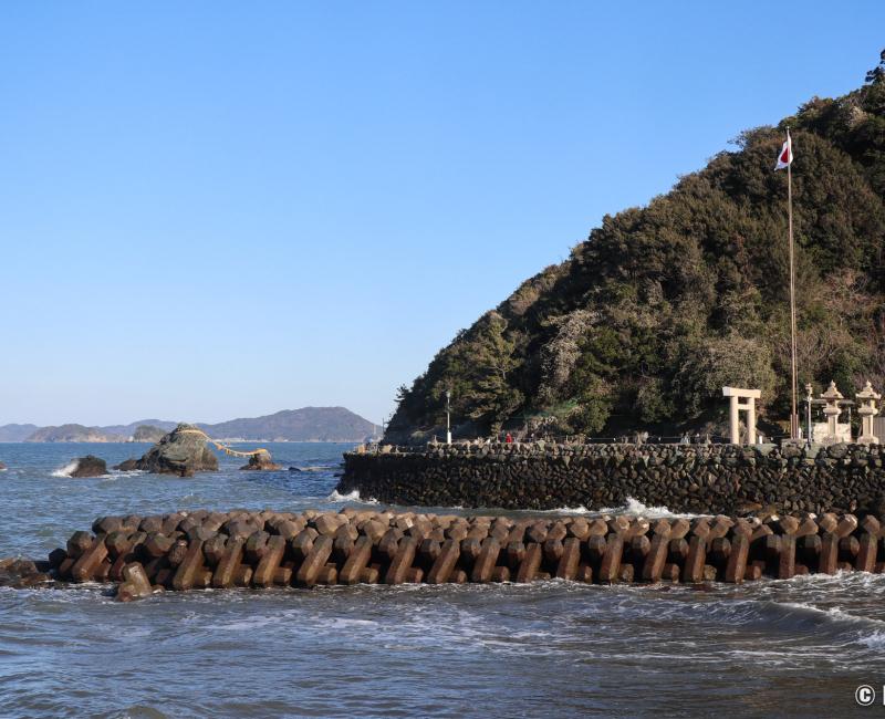 Meoto Iwa (Ise), sanctuaire Futami Okitama au bord du littoral 2