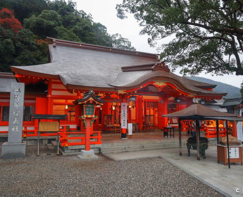 Kumano Nachi Taisha, bâtiment de culte Haiden du sanctuaire 2 Kumano Nachi Taisha, bâtiment de culte Haiden du sanctuaire 2
