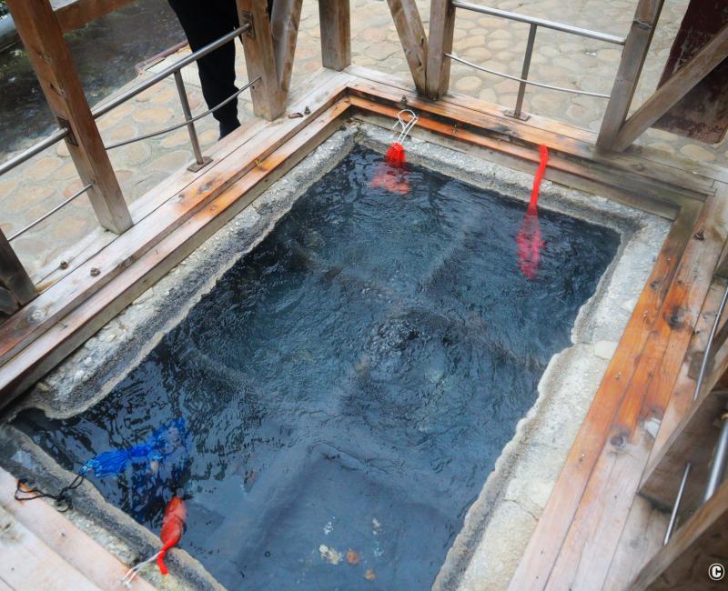 Yunomine Onsen (Kumano Kodo), bassin public Yuzutsu pour la cuisson à l'eau onsen