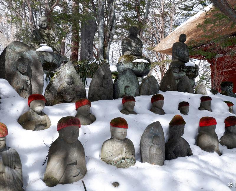 Kosen-ji (Kusatsu), rangées de statues de Jizo